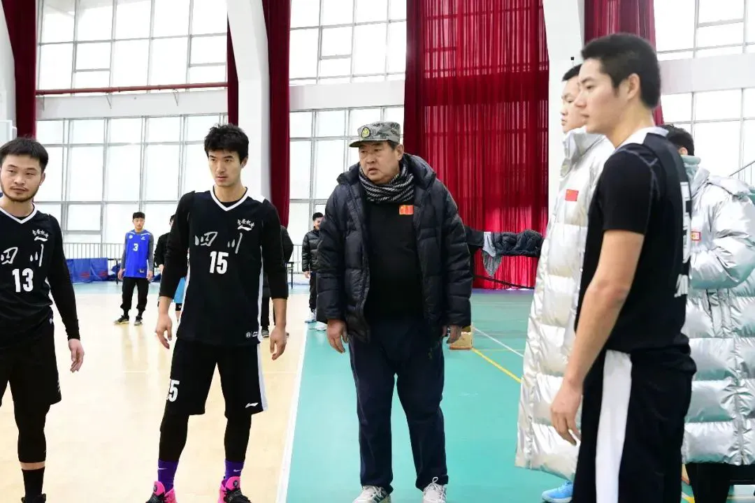业余篮球队比赛前训练计划怎么写_0